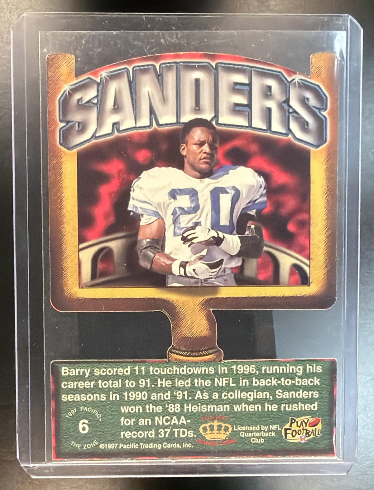 1997 Pacific Crown Collection Barry Sanders #6 The Zone Die-Cut SSP Insert Lions