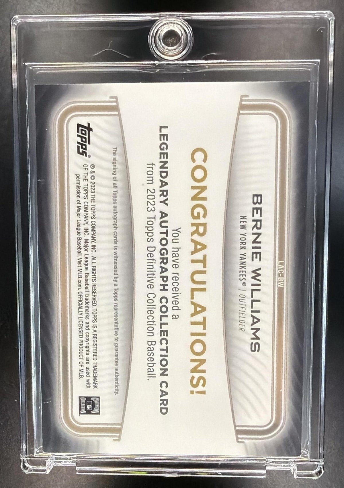 2023 Topps Definitive Bernie Williams #LAC-BW Legendary Auto Collection 22/25