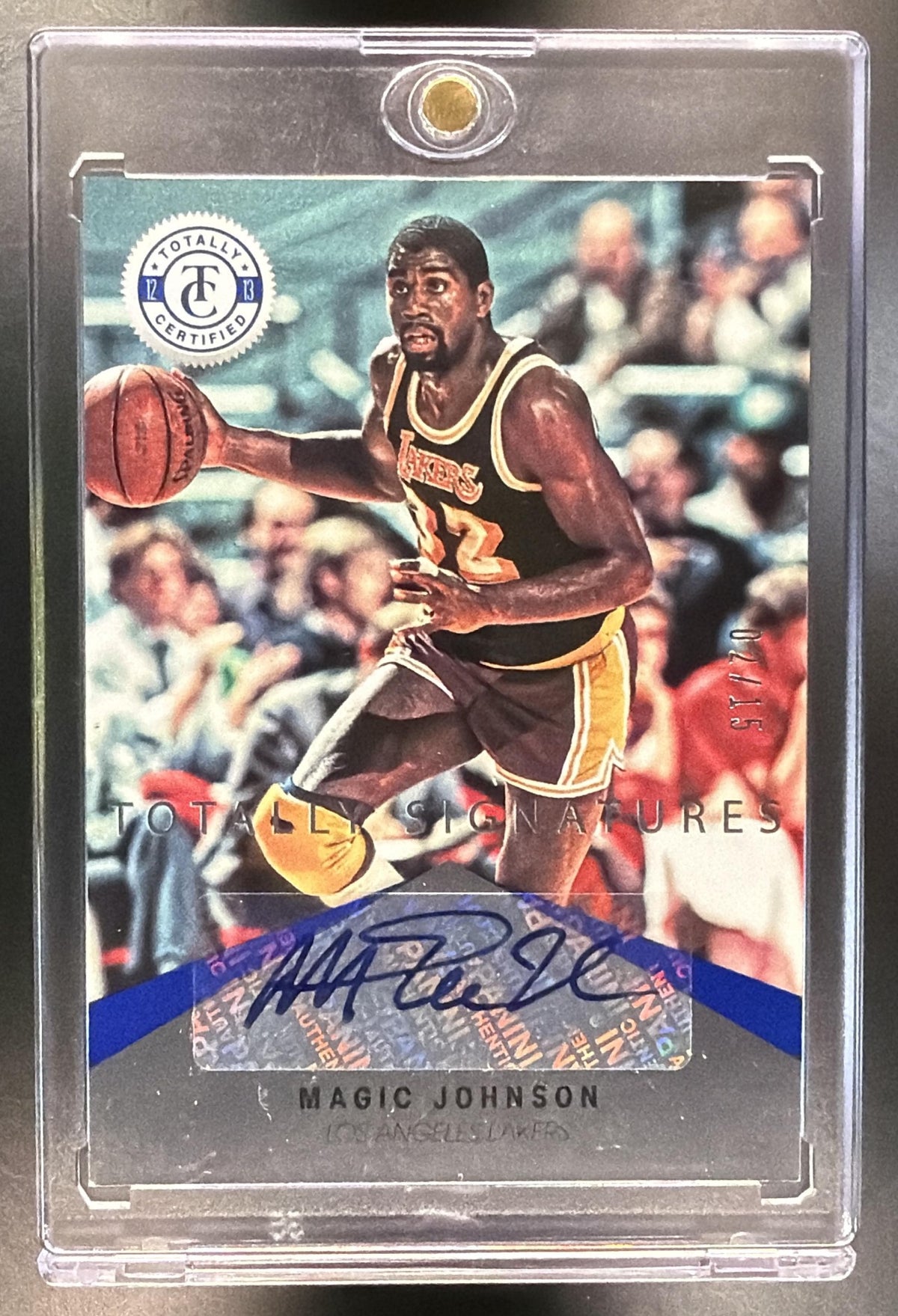2012-13 Panini Totally Certified Magic Johnson #78 Blue 2/15 Auto Lakers
