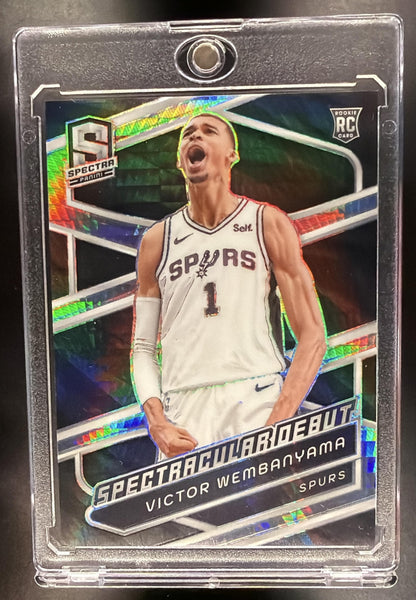 2023-24 Panini Spectra Victor Wembanyama #195 International Black and White RC