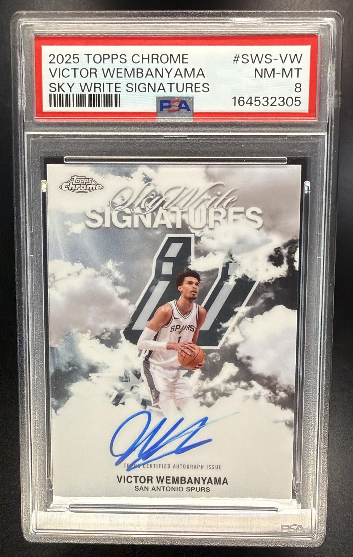 2025-26 Topps Chrome Victor Wembanyama #SWS-VW SkyWrite Signatures Auto PSA 8