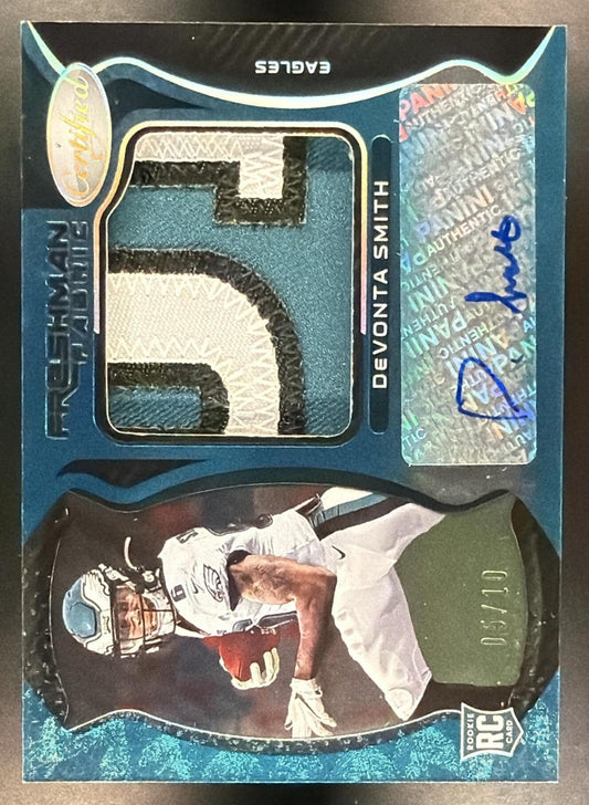 2021 Panini Certified DeVonta Smith #205 Freshman Fabric Mirror Signatures Teal Etch /10 Auto RC