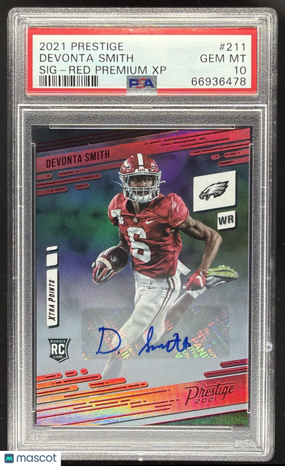 2021 Panini Prestige DeVonta Smith #211 Rookie Auto PSA 10