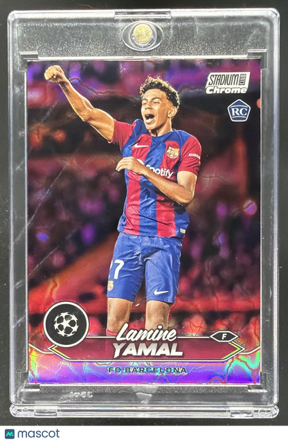 2023-24 Topps Stadium Club Chrome Lamine Yamal Pink Red Electric RC
